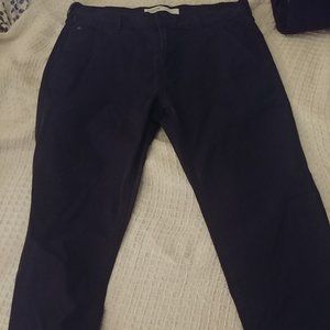 LIKE NEW Signature by Levi Strauss Navy Straight-leg S67 Athletic Khakis, 34x32